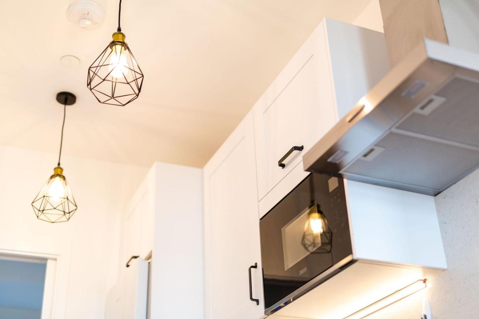 Studio Apartment With 65" Smart Tv Newport  Luaran gambar